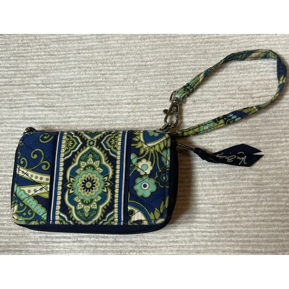 Vera Bradley Blue Doodle Daisy Wristlet Wallet EUC - Picture 2 of 6